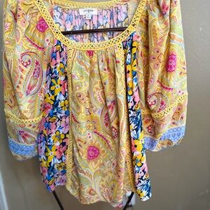 Umgee Women's Multicolor Floral Paisley Blouse M